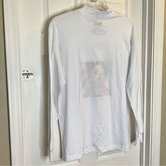 Urban Outfitters Mad Engine Graphic Long Sleeve Top Size Medium - Picture 7 of 9